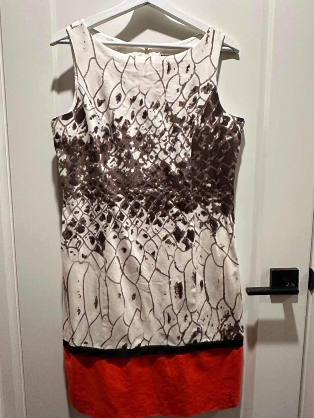 Melanie Lyne Cream & Brown Printed Sleeveless Dress